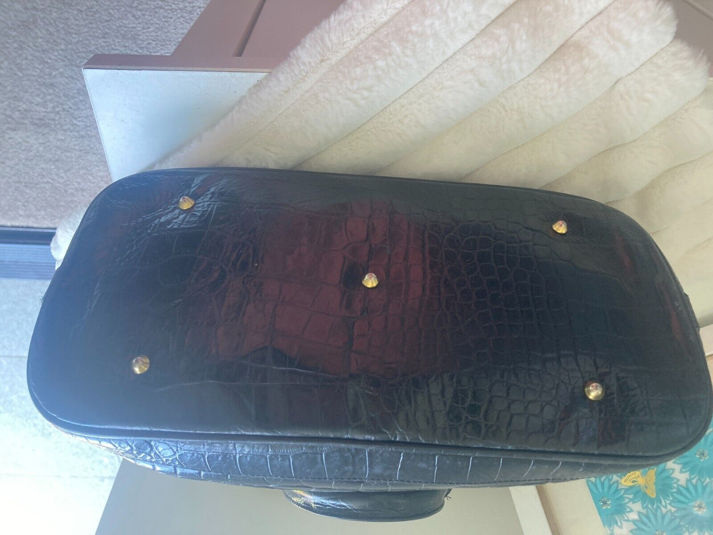 Vintage Roberta Di Camerino Crocodile embossed Black Handbag